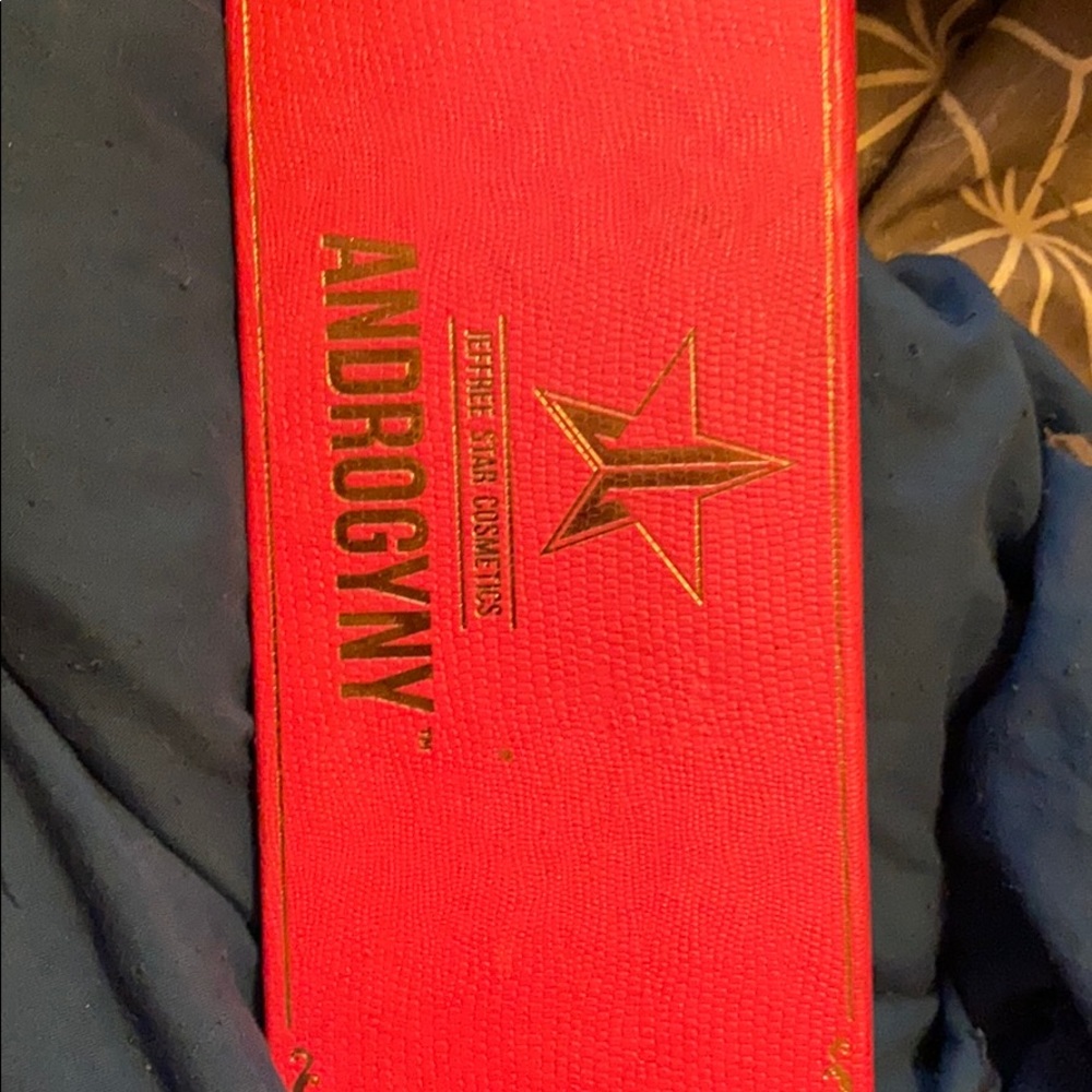 Jeffree Star androgyny palette